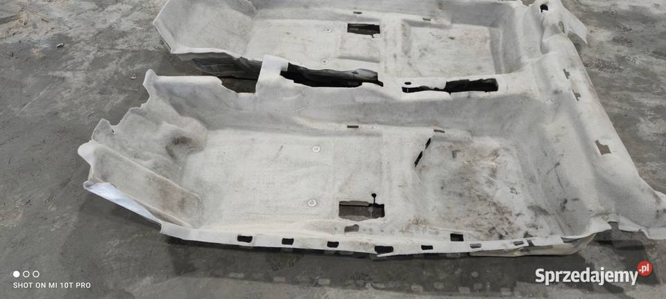 DYWAN WYKŁADZINA AUDI A1 5DRZWI 8X4863367K EU7 osobowe Przystajń sprzedam