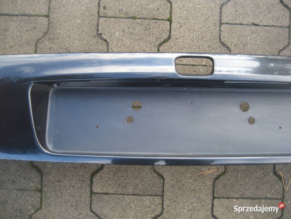 volvo v40 lift 0004r blenda klapy bagażnika środek Rakoniewice