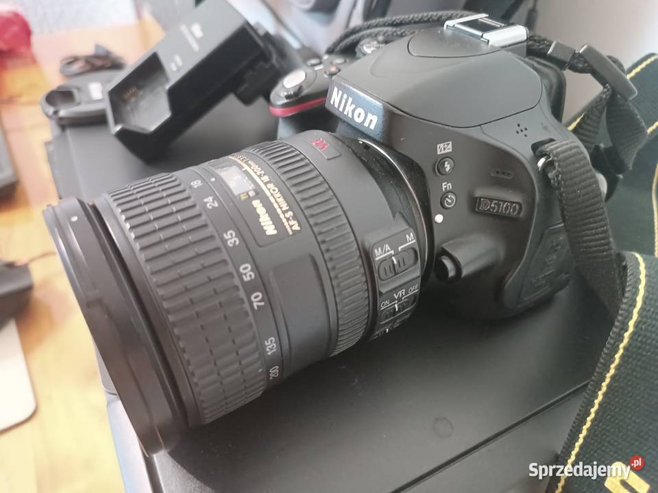 Nikon D5100 z obiektywem Nikkor AFS DX 18200 mm Libiąż