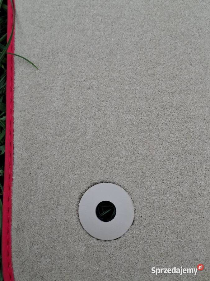 Beżowe dywaniki samochodowe welurowe z czerwoną Otwock