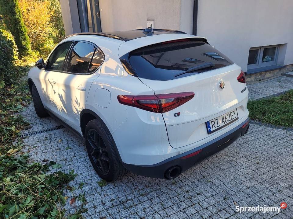 Alfa Romeo Stelvio produkcji 2018r silnik 20 nieuszkodzony