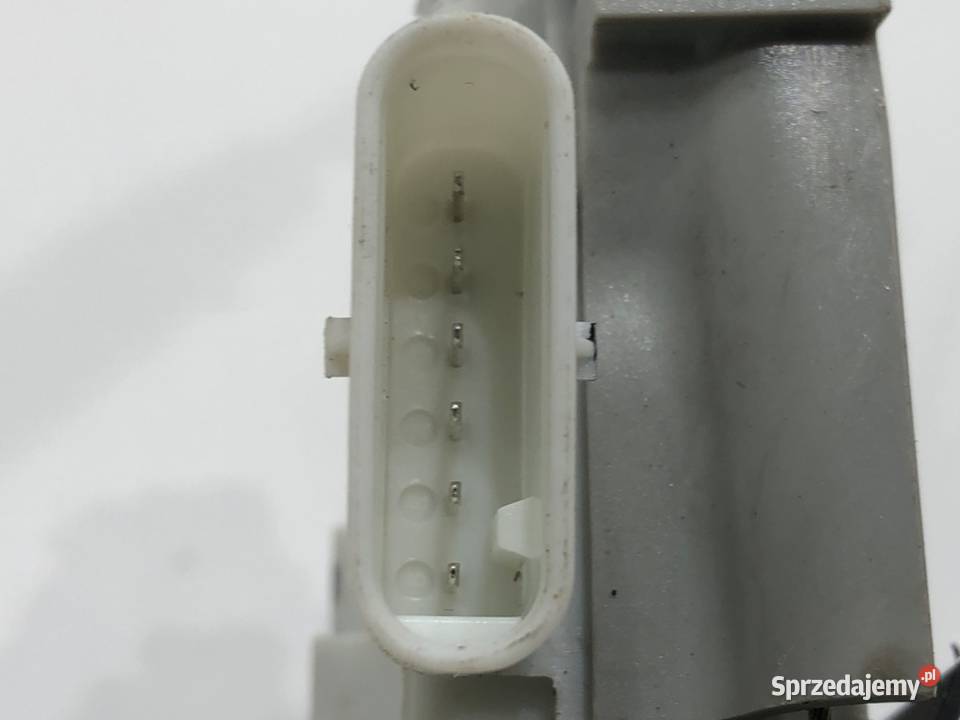 ZAMEK DRZWI PRAWY PRZÓD AUDI A4 B9 Kombi osobowe