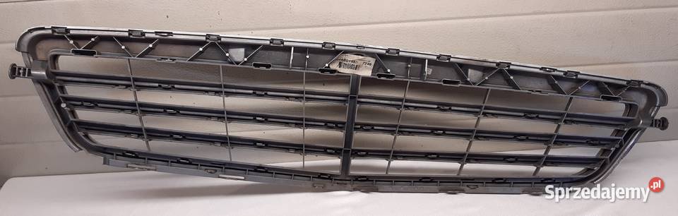 ATRAPA GRILL MERCEDES W204 A2048801483 osobowe Mielęcin