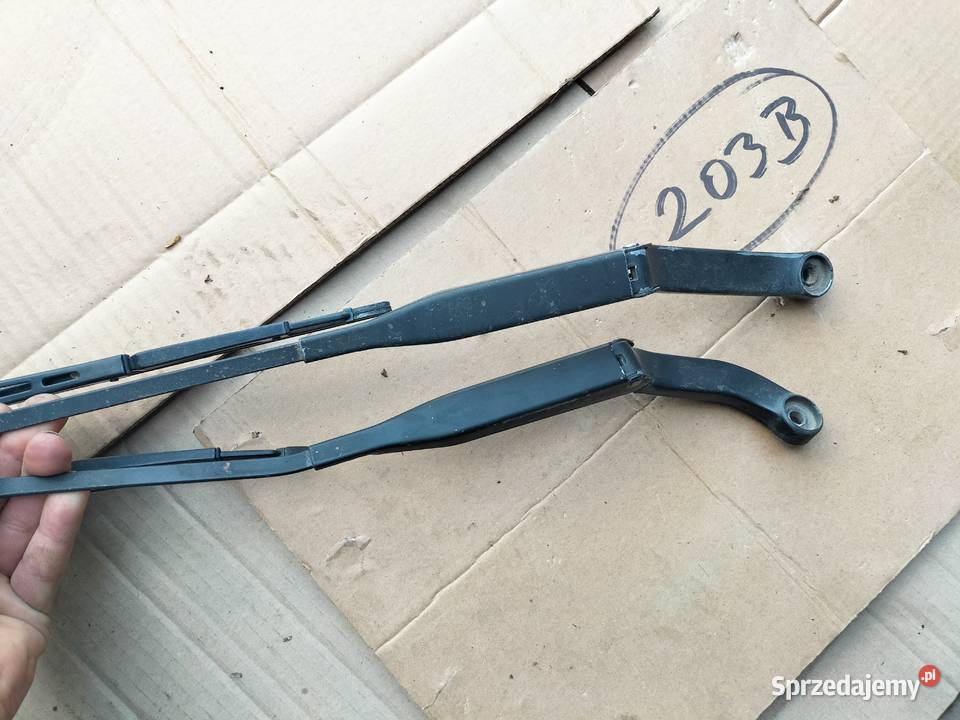 AUDI 80B3 80 B3 RAMIONA WYCIERACZEK osobowe Kamień-Kolonia