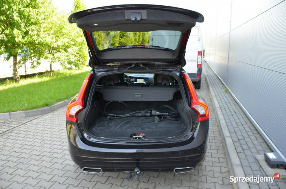 Volvo V60 24D6 AWD Plugin Hybrid Led Serwis elektryczne lusterka Kutno