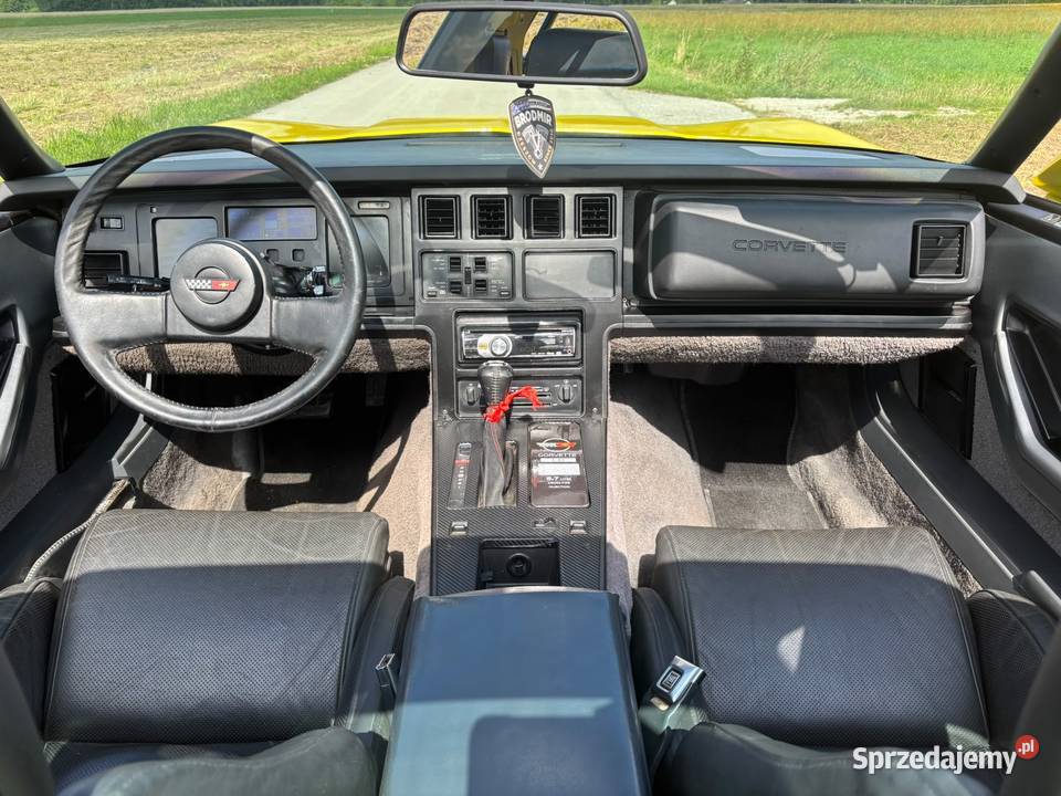 Chevrolet Corvette C4 zabytkowa w pełni sprawna