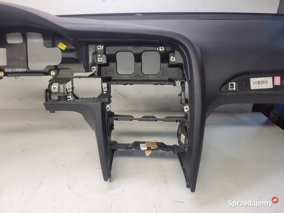 DESKA KOKPIT KONSOLA AUDI A6 C6 4F1857041R Przystajń sprzedam