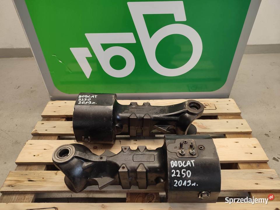 Pochwa mostu BOBCAT 2250 2013r 21106027619 Pozostałe wielkopolskie Wilkowo