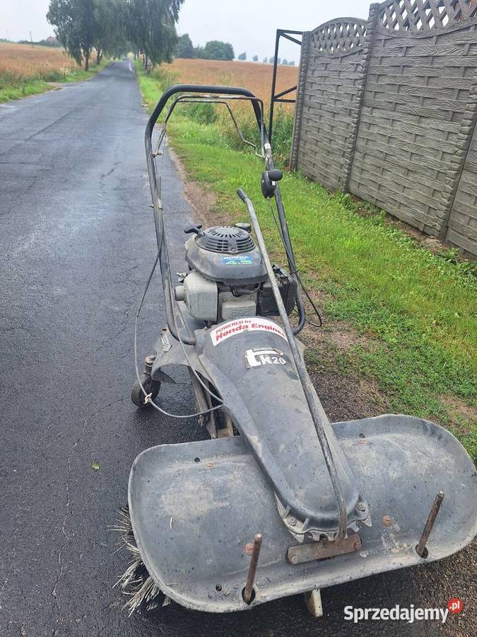 Szczotka do zamiatania z napedem silnik honda Sugajno sprzedam