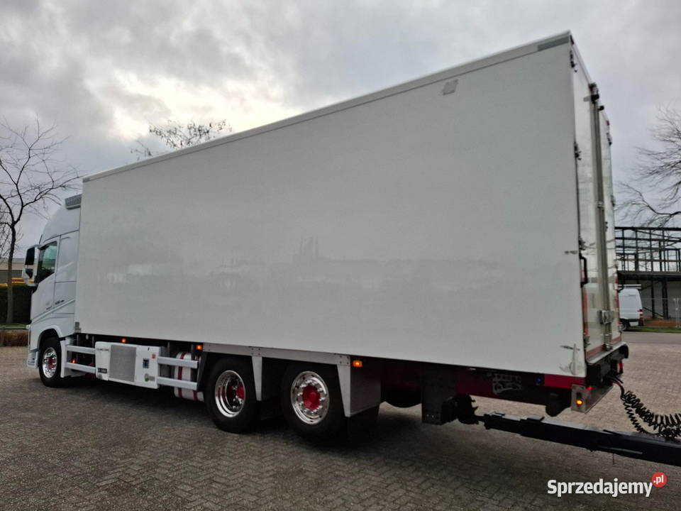 Chlodnia Volvo FH 500 XL 2021