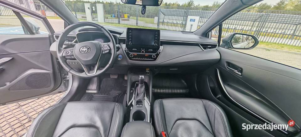 Sprzedam Toyota Corolla e21 Samochody osobowe