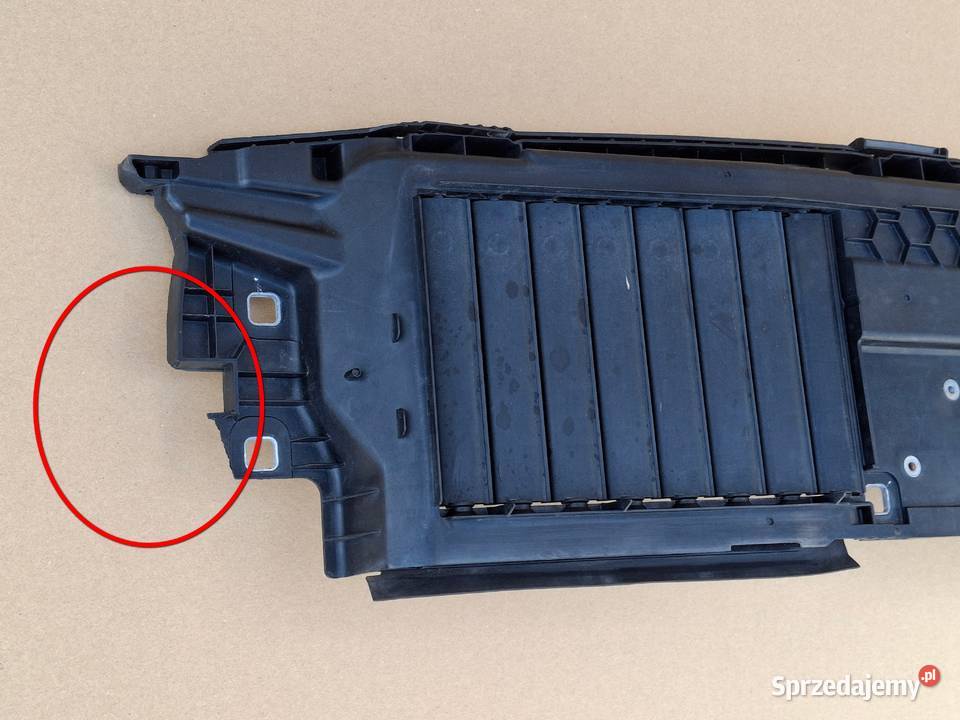 MERCEDES CKLASA W206 ŻALUZJA POWIETRZA Bieleń