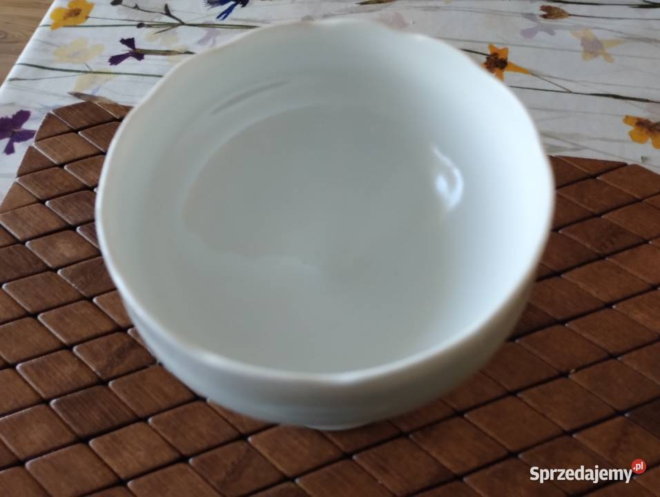PRL patera cukiernica kwiat lattimo Ząbkowice