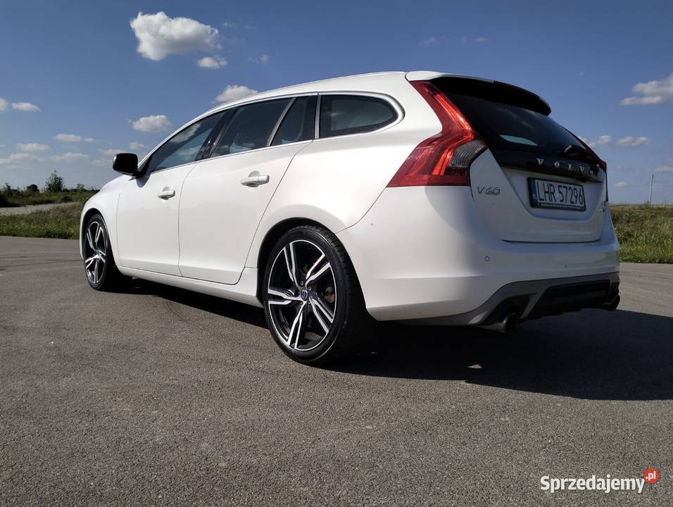 Volvo v60 R design 2017 130 4x4 306 Volvo Świerszczów sprzedam