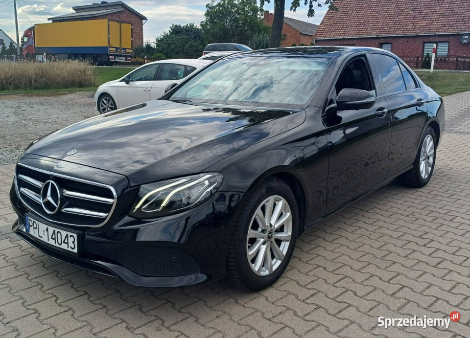 Mercedes E 220 AMG Line 195 W212 2009 Suchorzew
