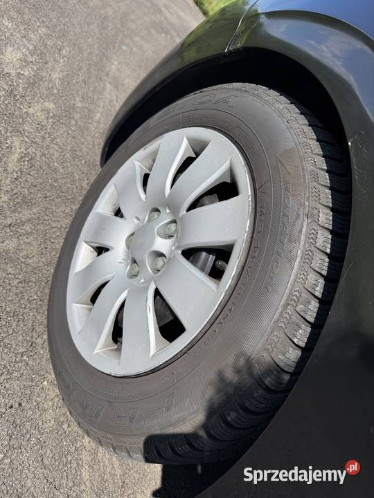 Peugeot 208 14hdi manualna 208 Nisko