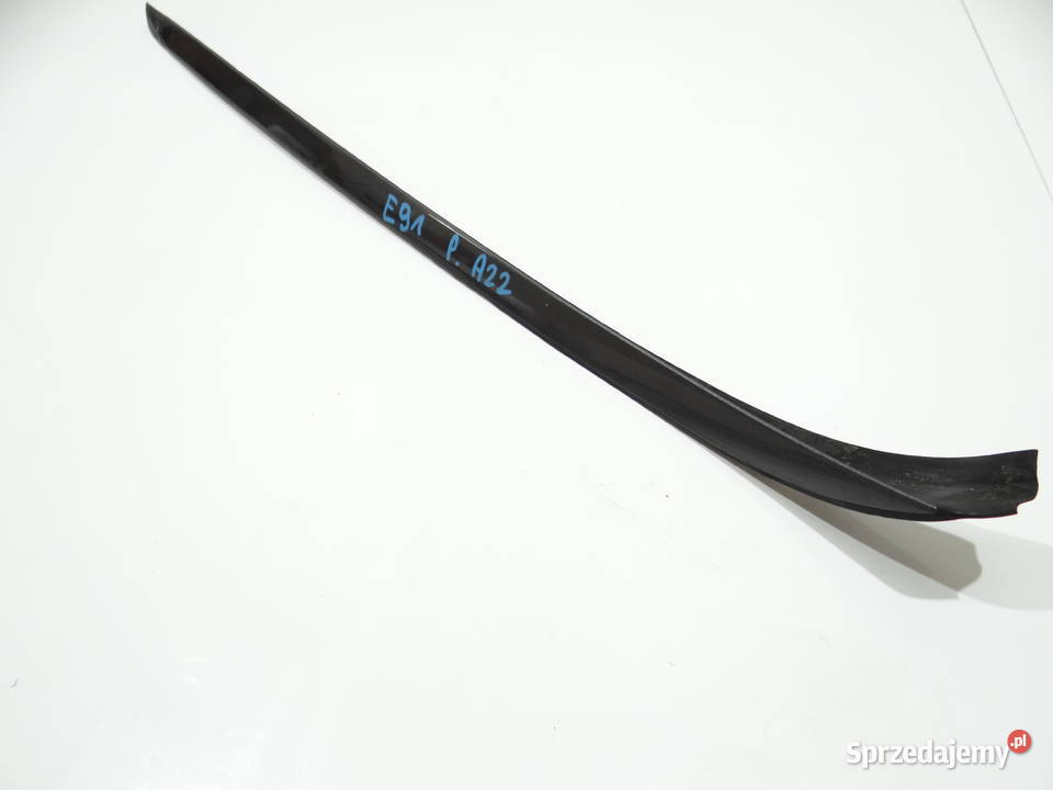 LISTWA SZYBY CZOŁOWEJ PRAWA BMW E91 A22 Strzyżewice