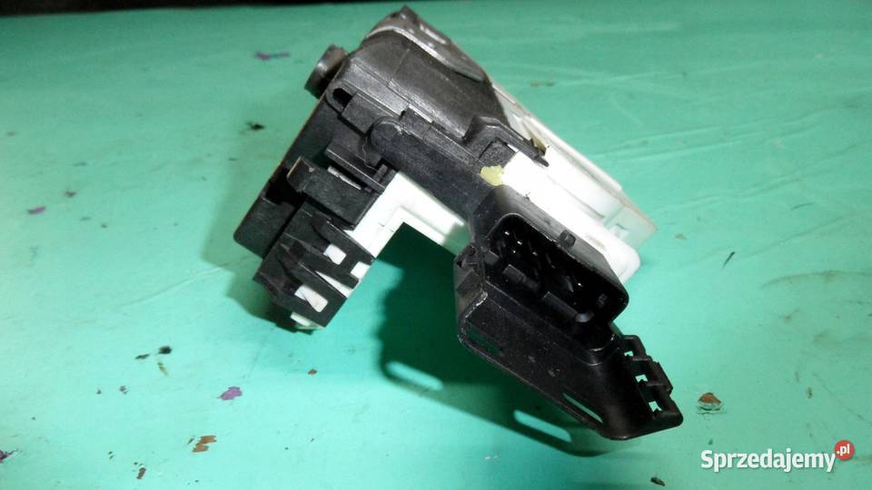 PEUGEOT PARTNER II LIFT 14r zamek drzwi bocznych osobowe sprzedam