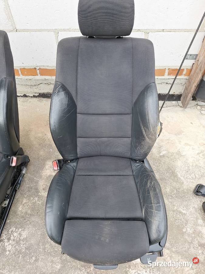 Fotel przód BMW e46 Rok produkcji 2002 Liszno