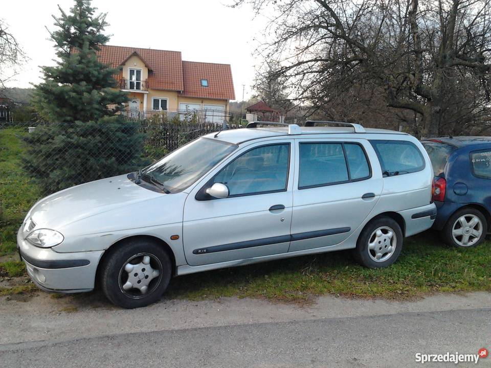 częsci blacharskie megane 1 lift Marczyce sprzedam