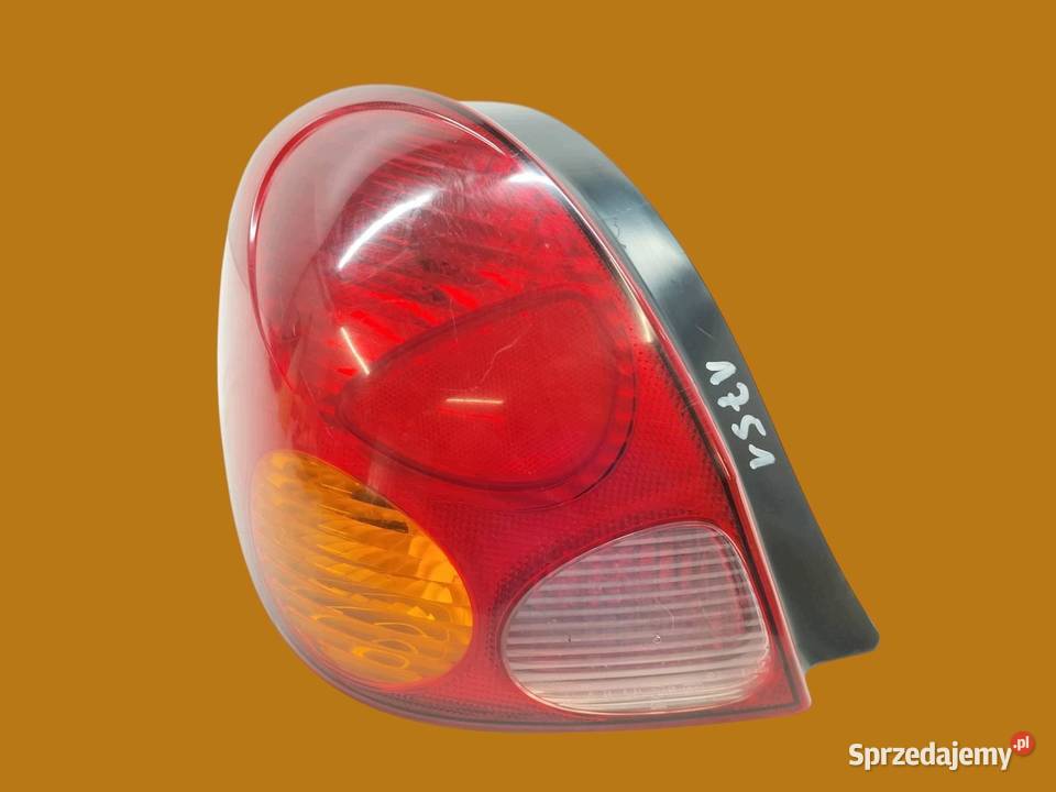 LAMPA TYŁ LEWA E11 Toyota Corolla VIII 19952000 osobowe