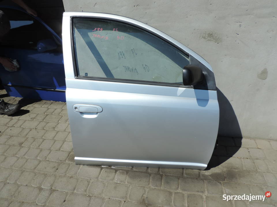 TOYOTA YARIS I HB FL 5D KOLOR 199 DRZWI PRAWY Nowy Sącz