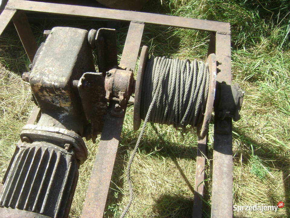 wyciągarka dżwig budowlany wciągnik linowy winda