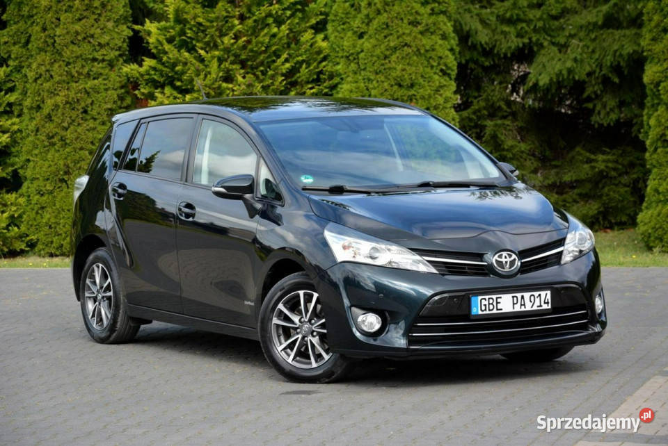 Toyota Verso 18VVTi147Przebieg 122 LIFT Panorama ESP mazowieckie