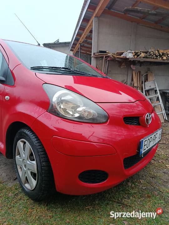 Toyota Aygo 2011 stan 5 drzwi Aygo Opoczno