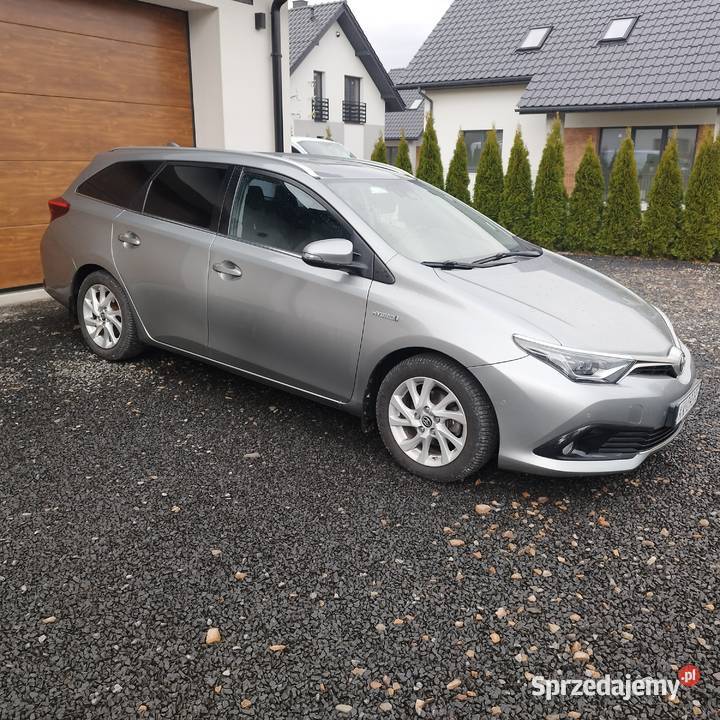Toyota Auris II 18 Super stan Hybrid LPG małopolskie sprzedam