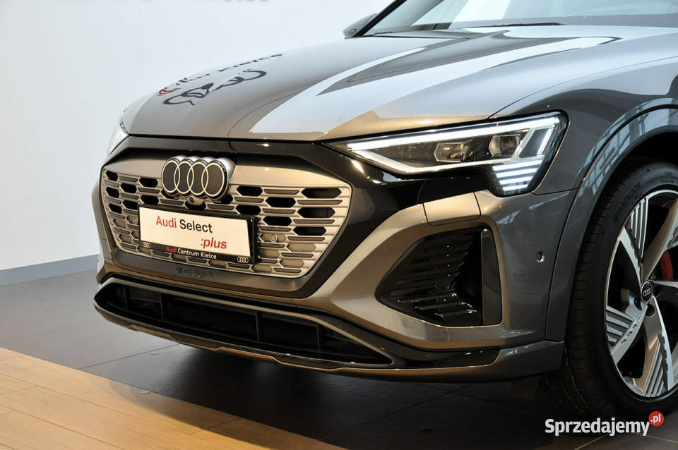 Audi Q8 Sportback etron 55 Quattro VirtualPlus czujnik zmierzchu