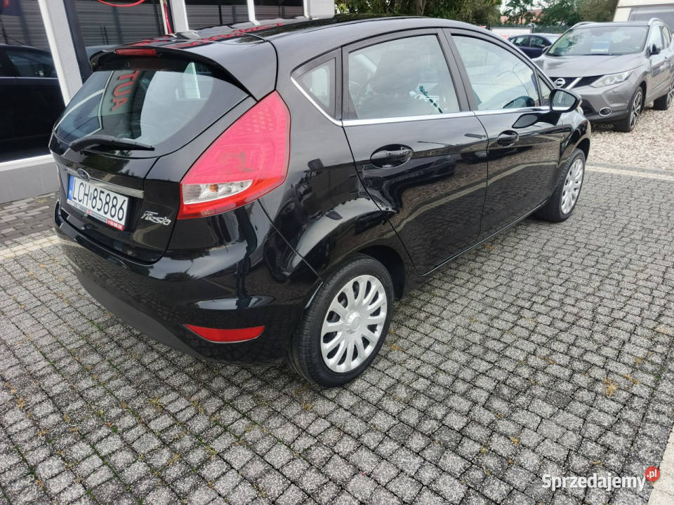 Ford Fiesta Ślicznotka Titanium mały przebieg Chełm