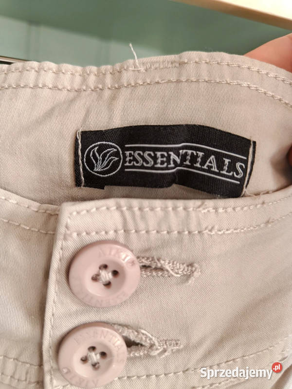 Beżowe spodenki rybaczki Essentials r M L podkarpackie Dąbrowica sprzedam