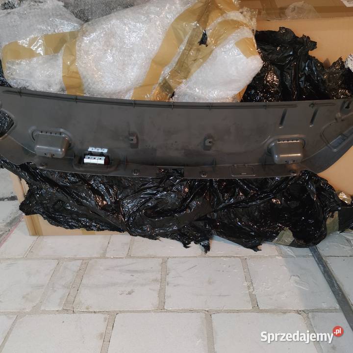 BMW e65 plastik klapy bagażnika lift