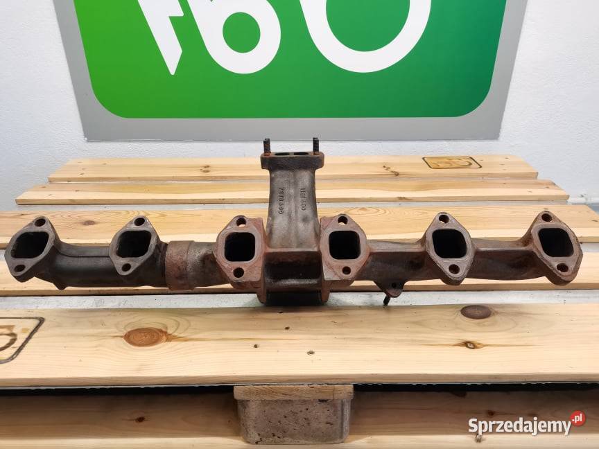 Kolektor wydechowy 04902729R Fendt 936 Vario