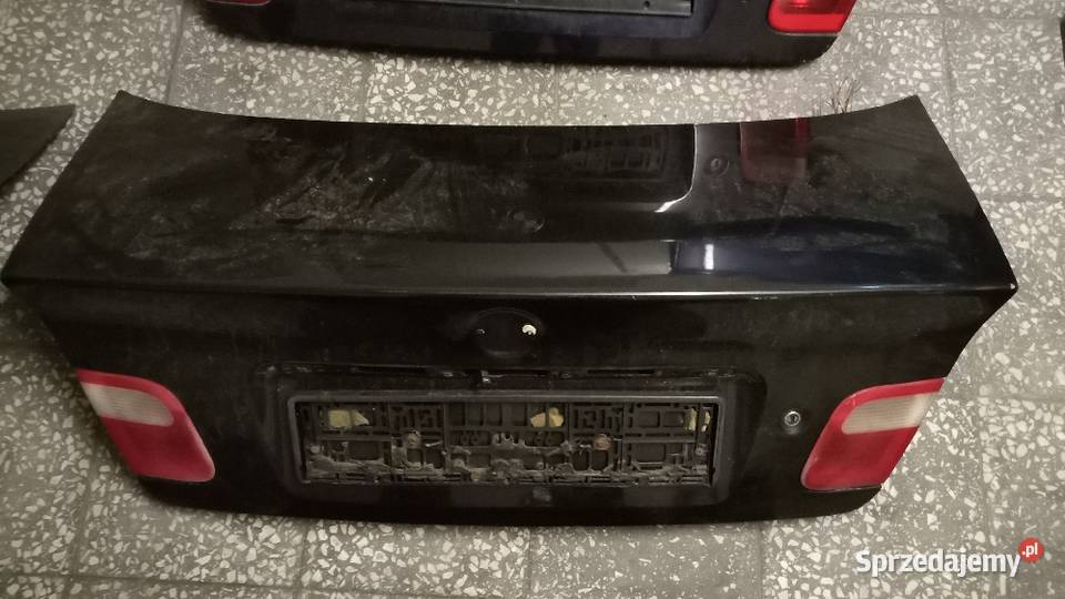 Klapa BMW E46 sedan czarna osobowe Nowy Sącz sprzedam