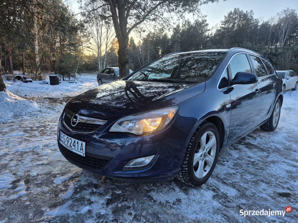 Opel Astra Sports Tourer 16T 180 Nowy rozrząd i Skierniewice
