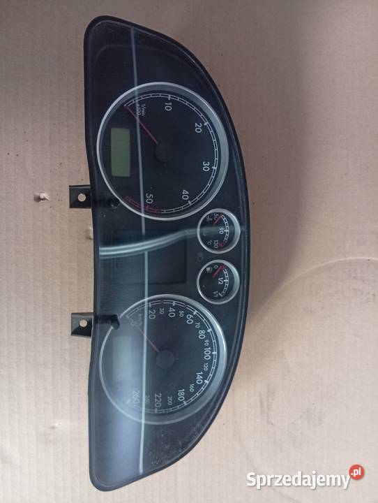 Licznik VW Passat B5 3b0920849c Radom