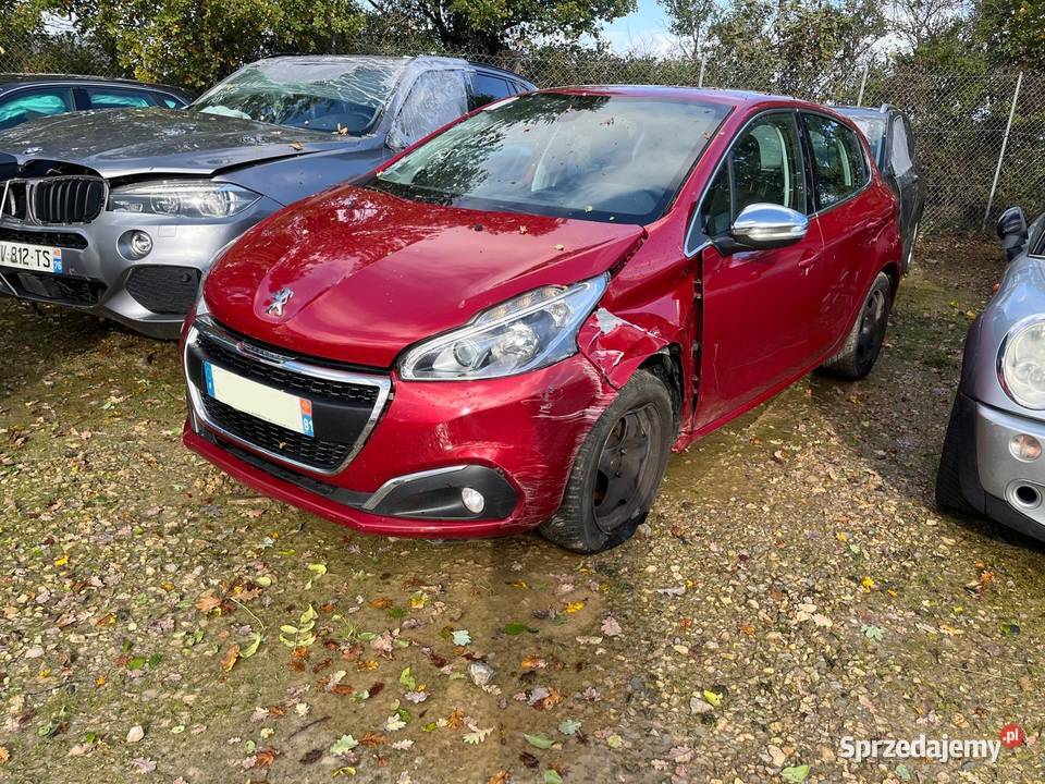 PEUGEOT 208 16 BlueHDi 100 Allure Business ES641 208 dolnośląskie