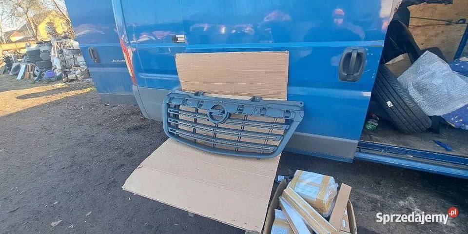 Atrapa chłodnicy Opel Movano B 623109857R Atrapa osobowe