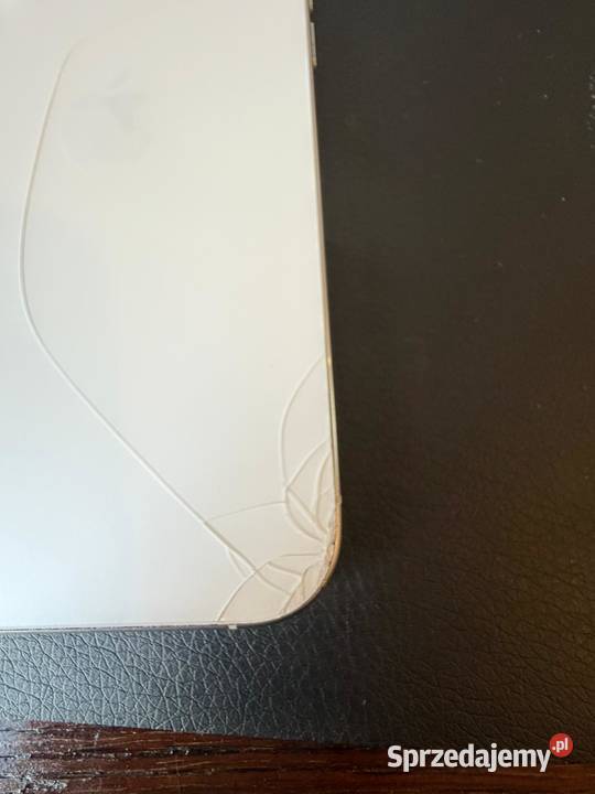 Syndyk sprzeda telefon marki Iphone 16 Pro Gdynia