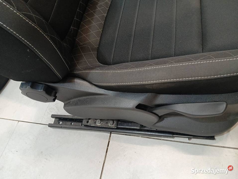 FOTELE KANAPA KOMPLET KOMBI LIFT Skoda Fabia III Fotele i kanapy