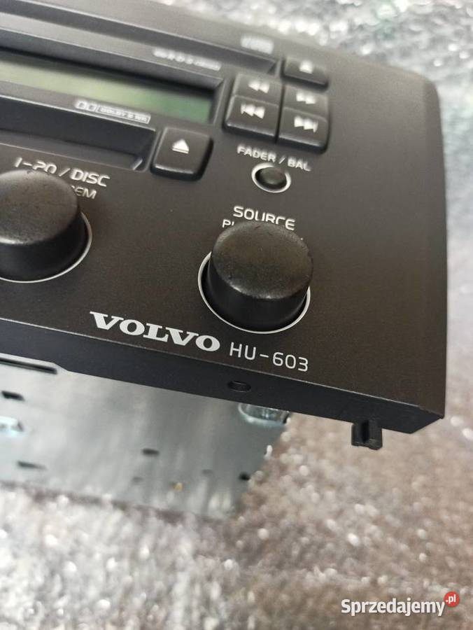 Radio Volvo V70 HU603 CD STAN Wyposażenie wnętrza