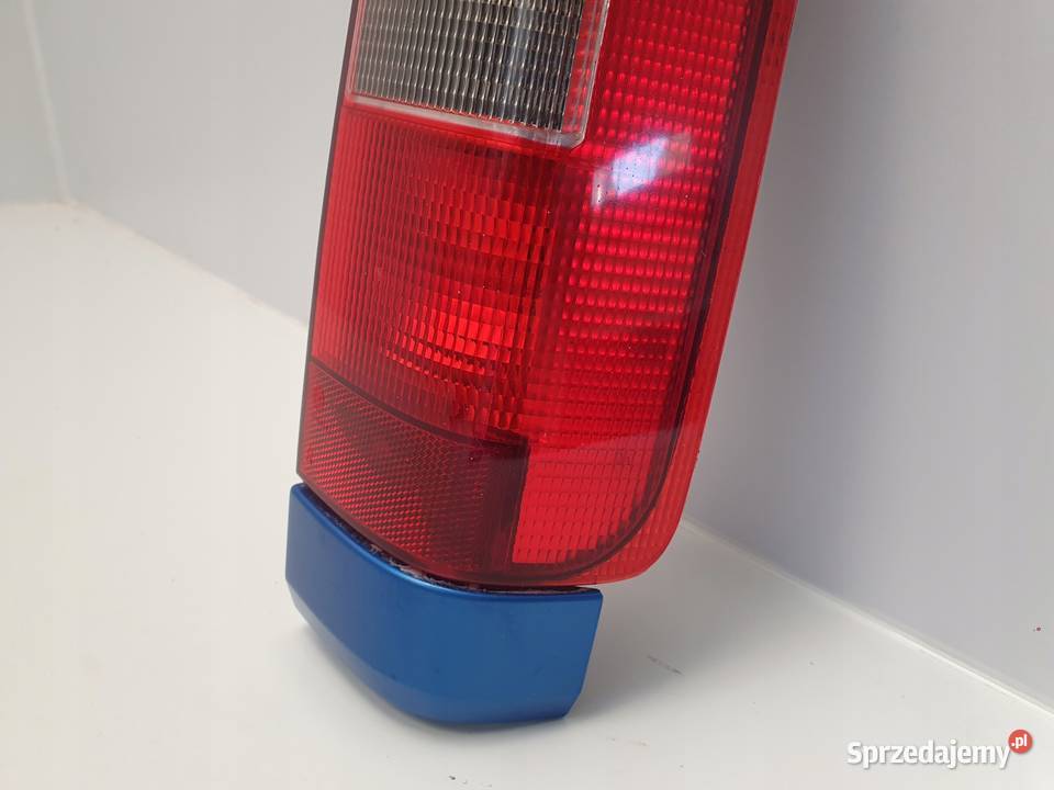 LAMPA PRAWA Volvo V70 I XC70 9606r TYLNA prawy Rudka
