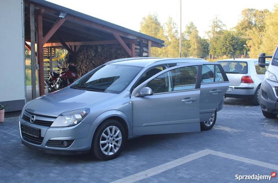 Opel Astra H kombi 17 CDI klima elektryk wielofunkcyjna kierownica Zielona Góra