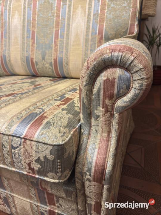 Sofa wypoczynkowa tapicerowana Bydgoszcz