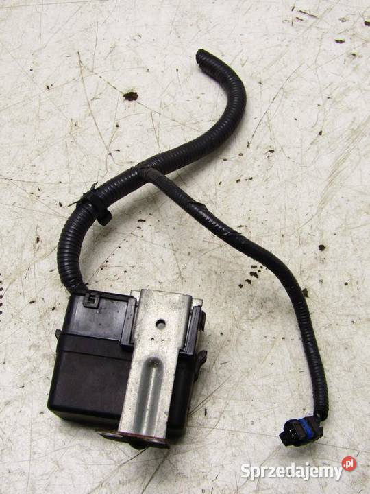 PUSZKA SKRZYNKA BEZPIECZNIKÓW 12 DIGT NISSAN osobowe Skrzynki bezpieczników sprzedam