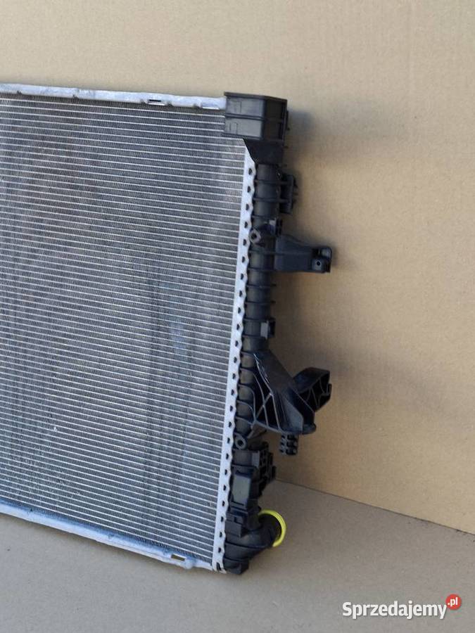 VW T6 TRANSPORTER MULTIVAN CHŁODNICA CIECZY WODY