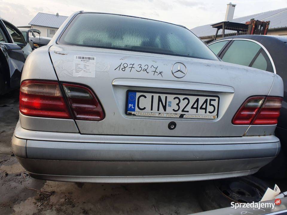 ZDERZAK TYŁ MERCEDES W210 744 SEDAN Lipno