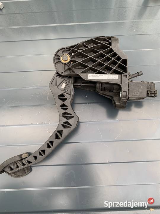 Pedał sprzęgła pompka VW Golf V 14TSI Zalesice